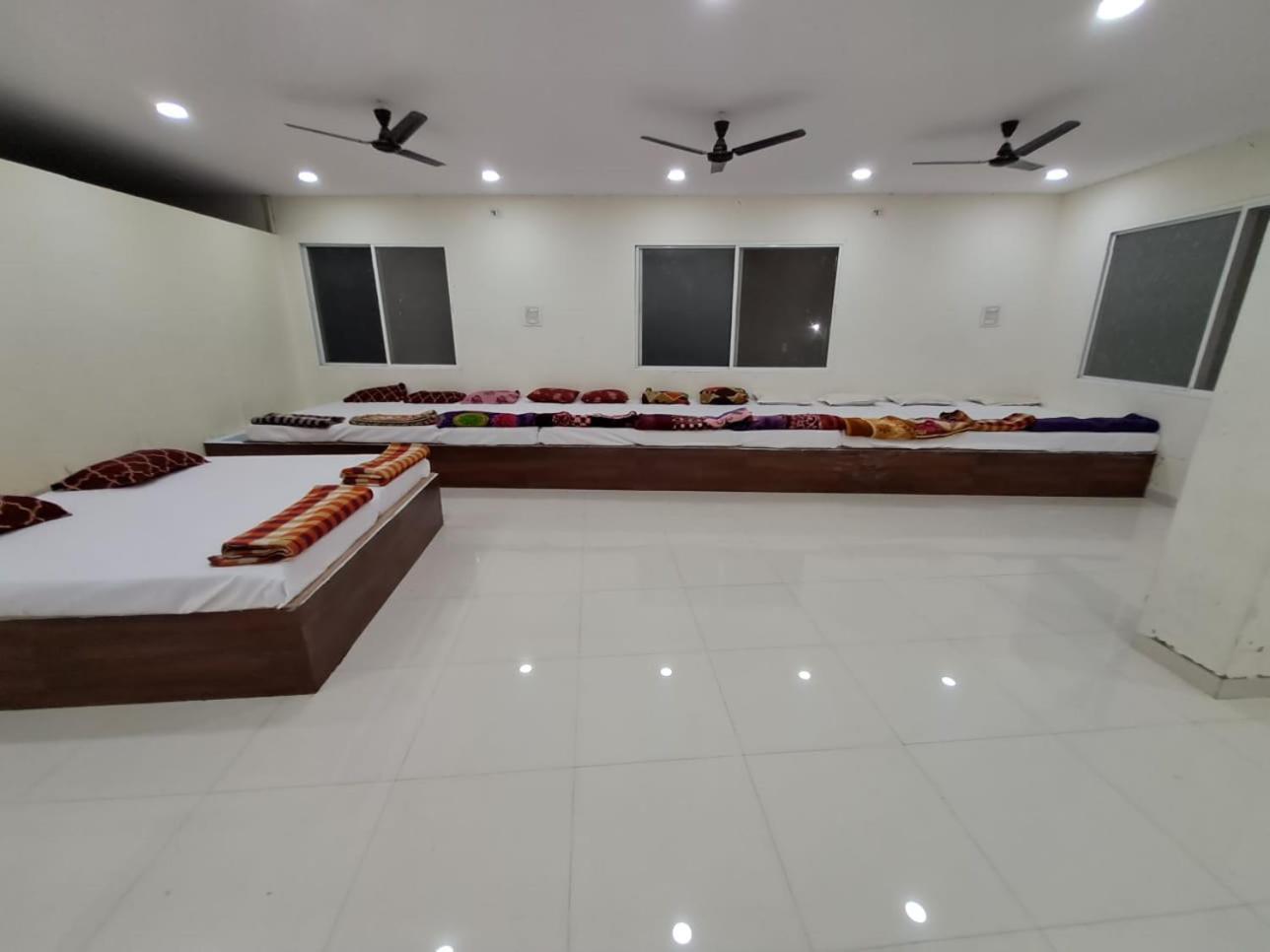 Shree Sawariya Yatri Grah Otel Ujjain Dış mekan fotoğraf